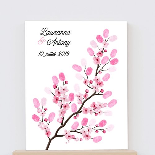 Branche d'arbre à empreintes : cerisier japonais en fleurs