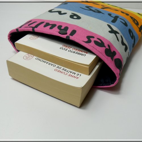 Pochette pour livre de poche et/ou tablette numérique