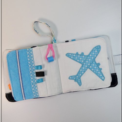 Livre en tissu pour bébé