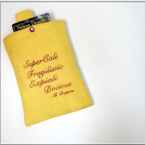 Pochette pour livre de poche avec son marque page assorti