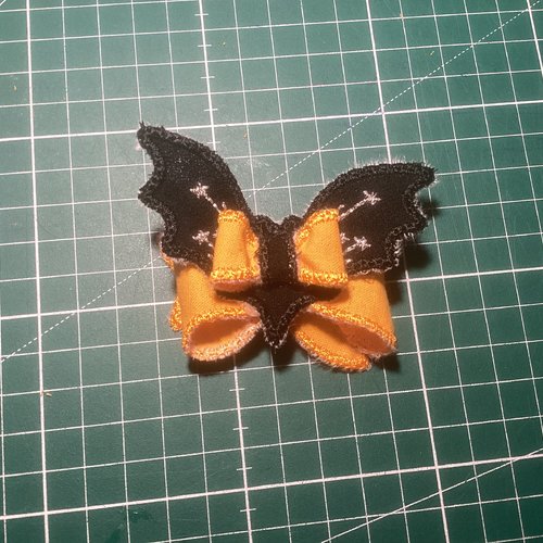Barettenoeudchauvesouris