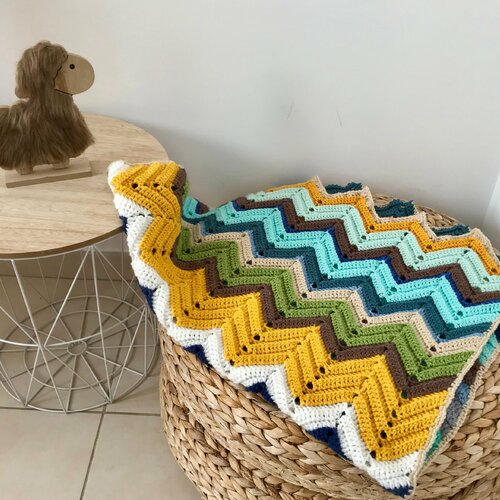 Couverture Bebe Au Crochet Un Grand Marche