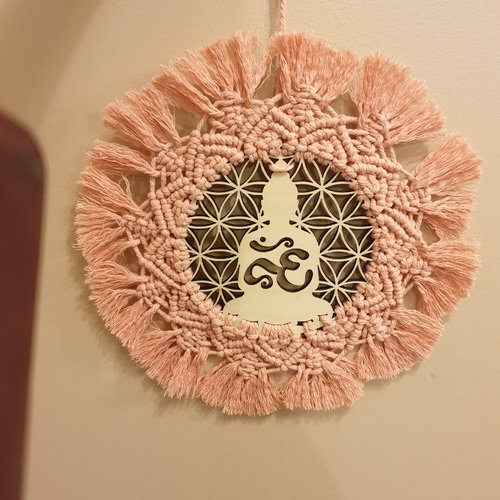 Suspension macrame "boudha" tenture mural macramé