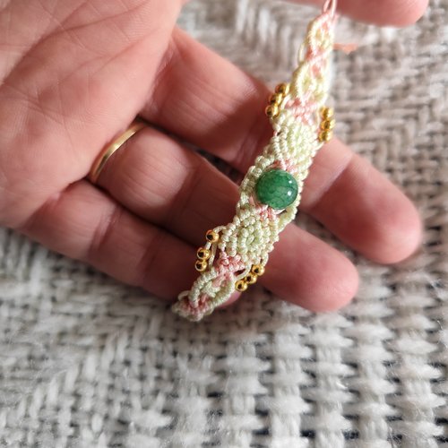 Bracelet macramé vert et rose  , bracelet fantaisie femme, pour elle
