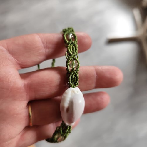 Bracelet micro macramé vert, bracelet pour elle