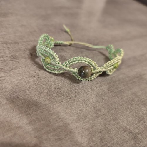 Bracelet micro macramé vert, bracelet fantaisie  pour elle