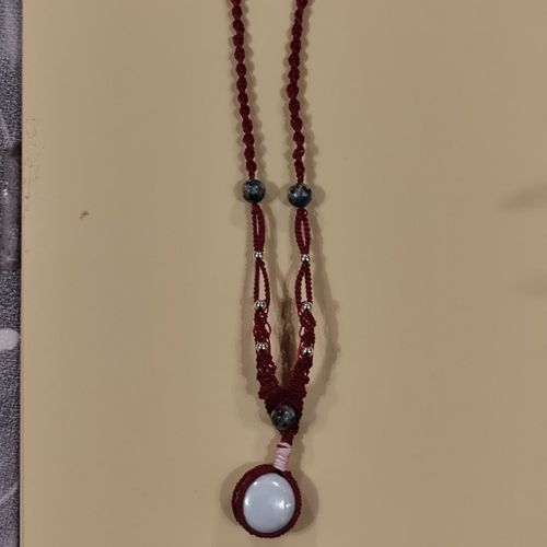 Collier micro macramé , collier fantaisie  pour elle