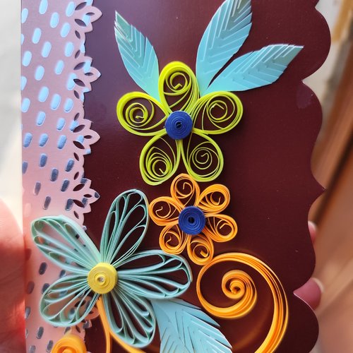 Carte anniversaire , fête, enfant, femme, carte quilling, fleurs quilling