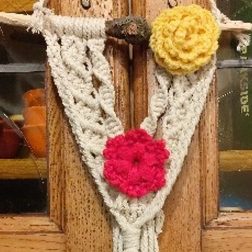 Tenture murale en  macramé et crochet