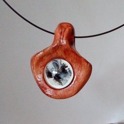 Peinture art contemporain abstrait fantastique,pendentif en argile naturelle avec cabochon en verre rond,bijou de créateure,fait en france