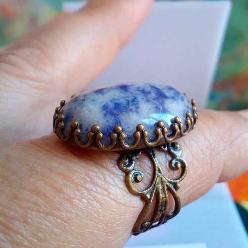 Bague sodalite,pierre gemme semi precieuse,anneau ajustable,cabochon oval 18x25mm,fleuri lys royal filigrane,bobo boho,gothique victorien