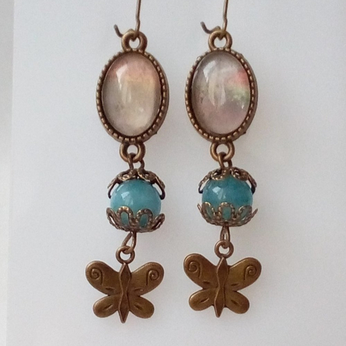 Boucles oreilles pendantes aigue marine pierre precieuse avec pendentifs aquarelle et breloques papillons