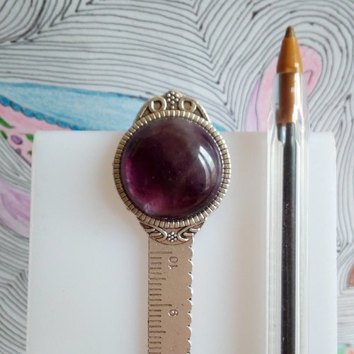 Marque page laiton argente regle graduee fleuri art nouveau avec cabochon rond 20mm amethyste violet quartz pierre fine precieuse