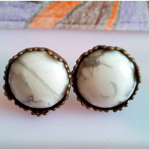 Clous oreilles laiton bronze avec cabochons ronds 12mm howlite gemme pierre precieuse,poussoirs,cadeau fete anniversaire noel,fait en france