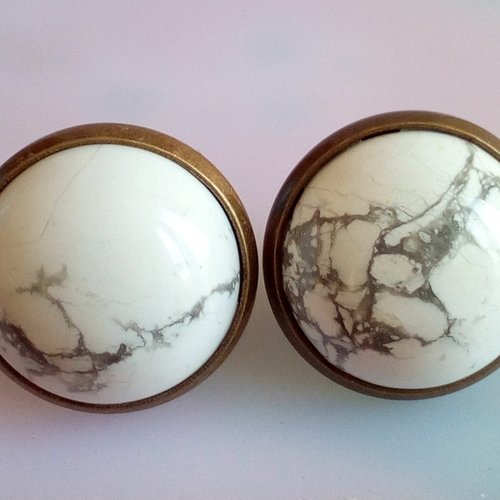 Clous boucles oreilles en laiton bronze avec cabochons ronds 14mm howlite pierre precieuse,fermoirs poussoirs,cadeau fete anniversaire noel