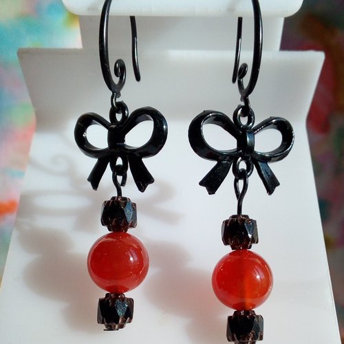 Cornaline,boucle oreilles laiton noir avec perles rondes quartz rouge orange,pierre fine precieuse,crochets oreilles percees,
