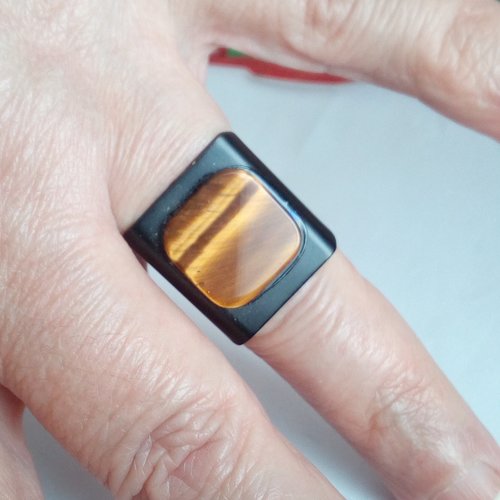 Oeil de tigre,bague chevaliere rectangle avec cabochon carre quartz pierre fine,marron or,fait mains en france,cadeau fete anniversaire noel