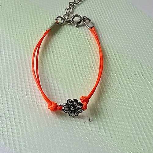Bracelet cordon orange thème fleur
