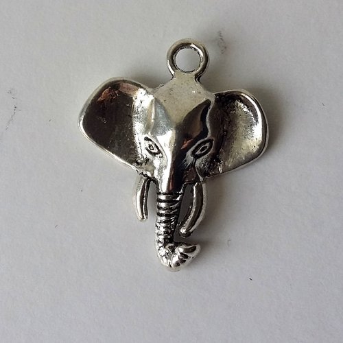 Breloque éléphant