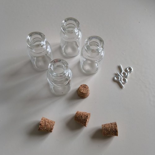 4 minis fioles - bouteilles en verre - 23 x 13 mm - t6