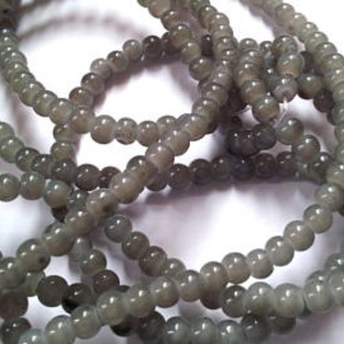 30 perles en verre imitation jade -grises - 4 mm t 13