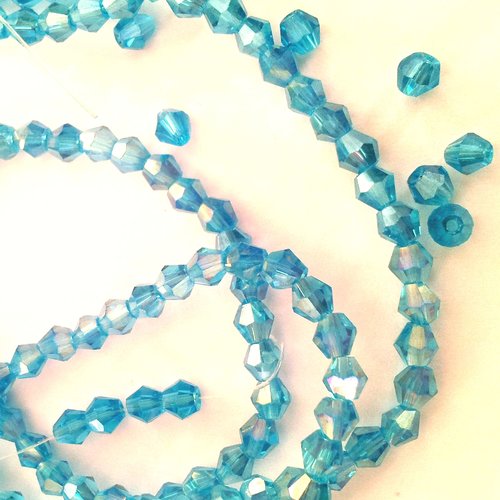 40 perles en verre toupies à facettes - turquoise reflet irisé - 4x4 mm t42