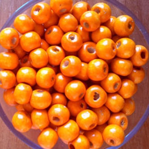 50 perles en bois rondes 8 mm oranges t28
