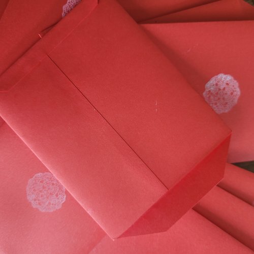 Lot de 15 sachets en papier rouge ta