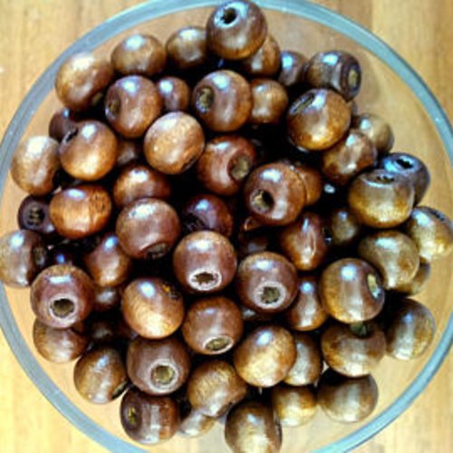 50 perles en bois rondes marrons t29