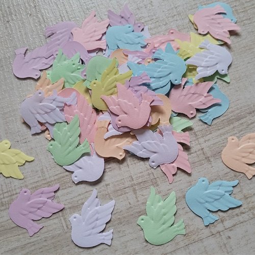 70 colombes papier pastel