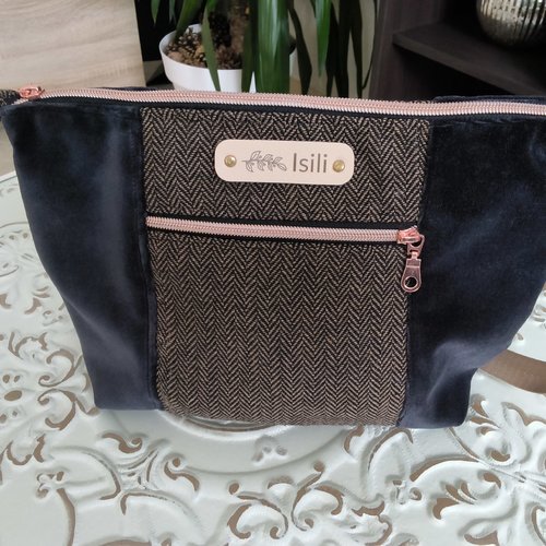 Sac à main marron et noir