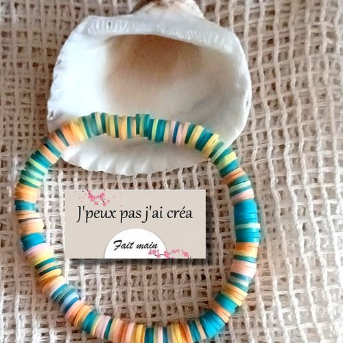 Bracelet perles heishi multicolore.