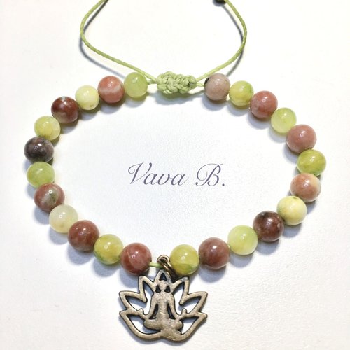 Bracelet en jade, jaspe naturelle et fleurs de lotus -  ref. 0365
