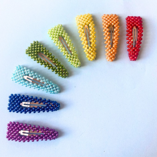 Petite barrette colorée triangulaire olympe en perles à l'unité