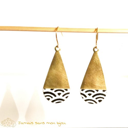 Boucles d'oreille originale, élégantes, simple, goutte motif japonais (vagues) blanc et noir