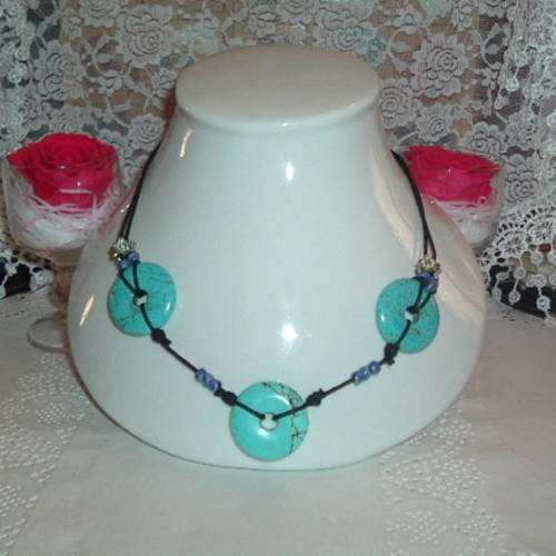 Collier donuts bleu turquoise