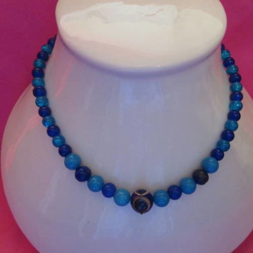 Collier perles filées au chalumeau bleues