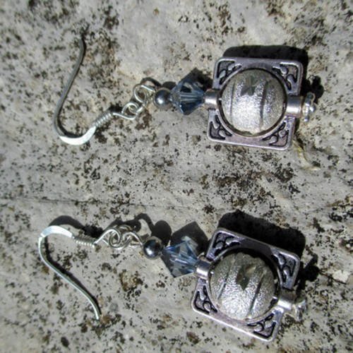 Boucles d'oreilles en métal argenté