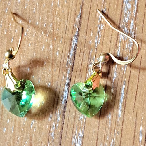Boucles d'oreilles acier doré et cœur cristal