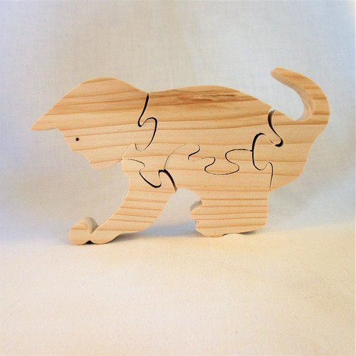 Puzzle en bois "chaton" en épicéa naturel découpé à la scie à chantourner. puzzle 5 pièces.