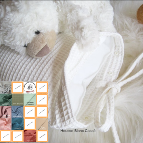 Housse nid d'abeille en coton oeco-tex à pressions, hauteur 20 - 22 cm pour composer votre tour de lit.