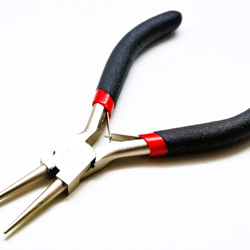 Pince à bouts ronds pour créations bijoux 12 cm x1