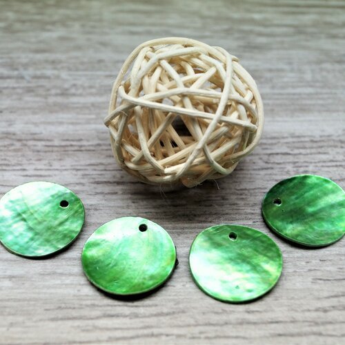 Sequins coquillage rond vert 18 mm, par lot de 10