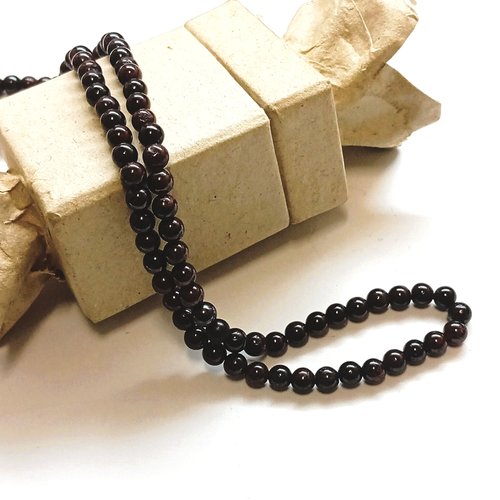 Perles grenat naturel rouge profond 4mm