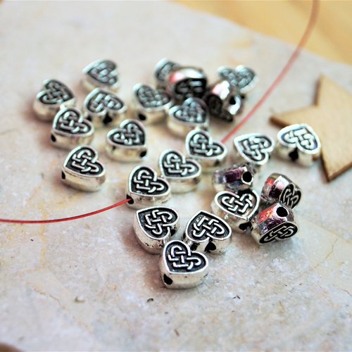 Perles cœurs en métal argenté vieilli 9*8 mm par 10