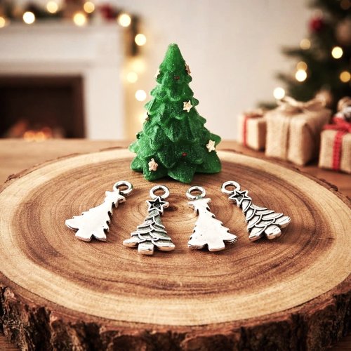 Pendentifs sapin de noël en métal argenté 20.5mm par 10