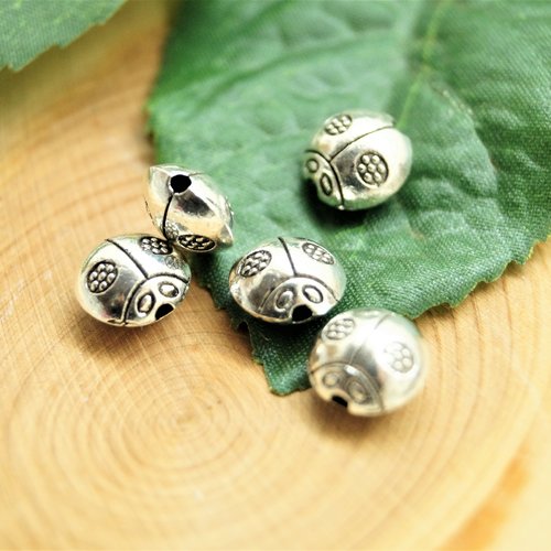Perles coccinelles en métal argent vieilli 9*9 mm par 10