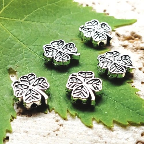 Perles trèfles à quatre feuilles 12 mm par 10