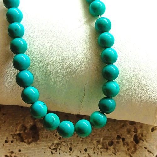 Perles rondes en magnésite teintée turquoise 6 mm