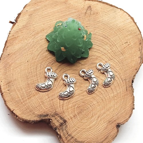 Breloques bas de noël avec cœur gravés en métal argenté 14,5mm